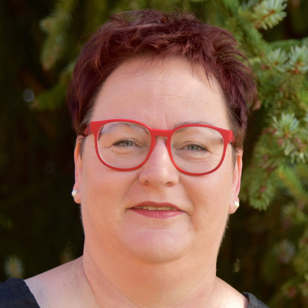  Petra Thömmes